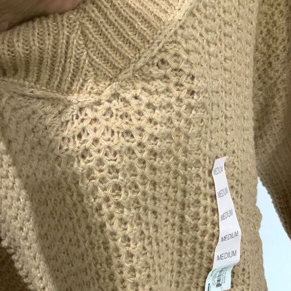 NWT!! Tan V-Neck Balloon Sleeve Sweater By SO (Sonoma) in Medium - Picture 9 of 9